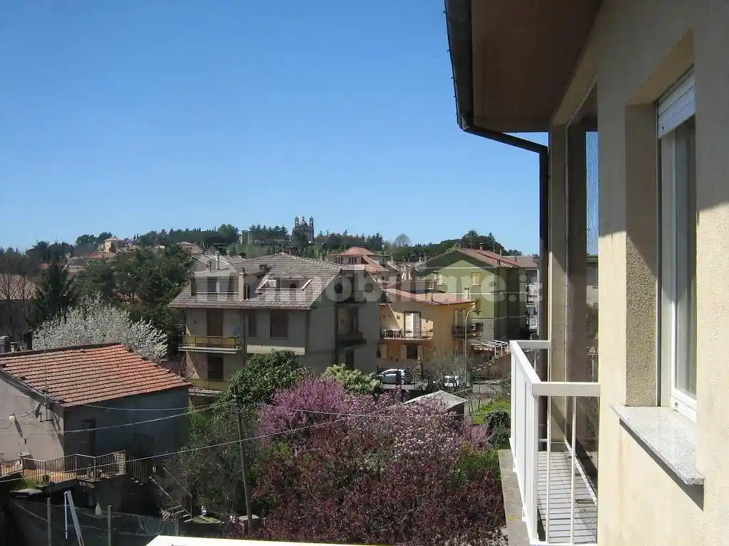 Appartamento in vendita a Bassano Romano