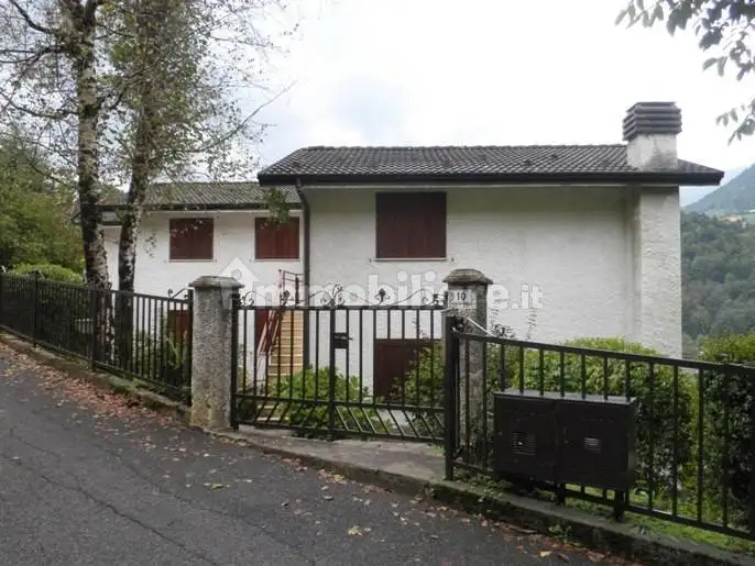 Appartamento in vendita a Averara