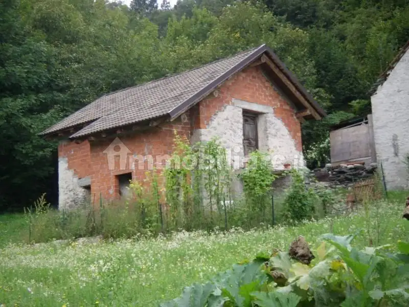 Rustico - Casale in vendita a Re