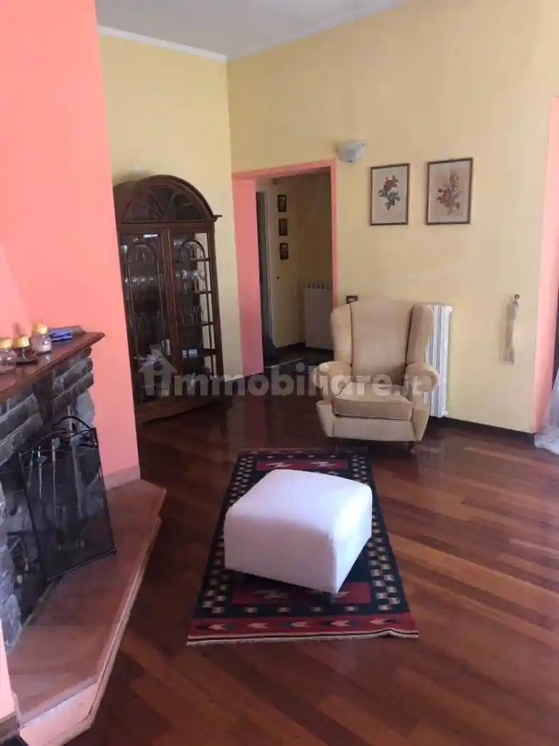 Villa in vendita a Camporgiano