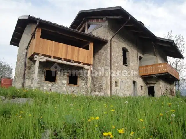 Rustico - Casale in vendita a Socchieve