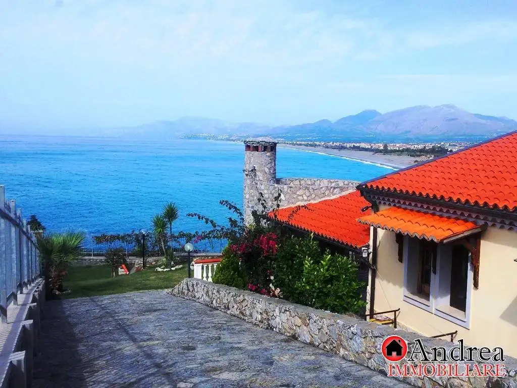 Villa in vendita a Diamante