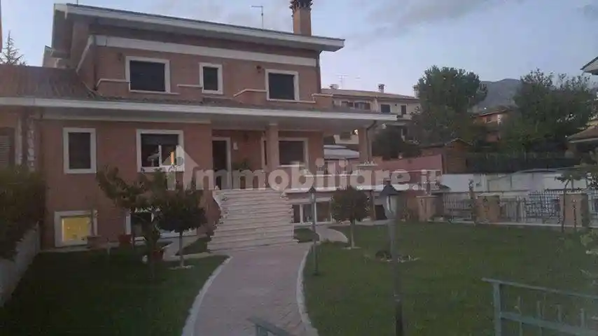 Villa in vendita a Avezzano
