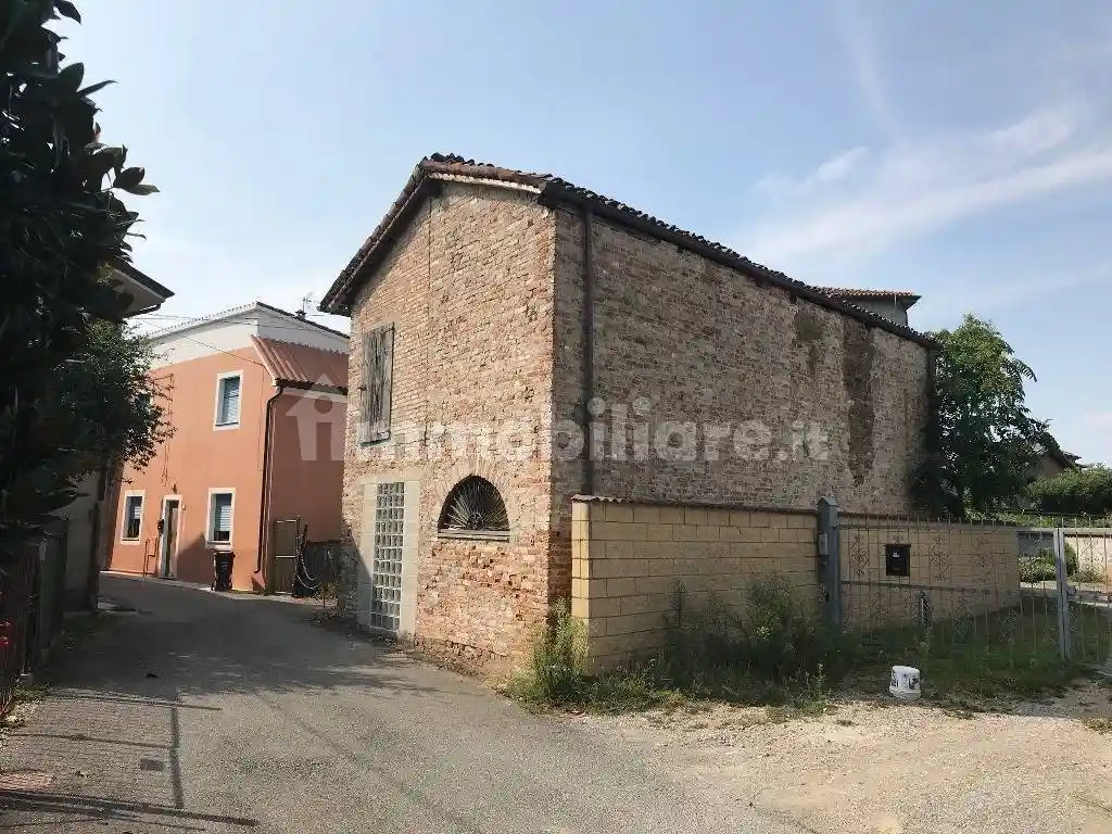 Rustico - Casale in vendita a Caorso