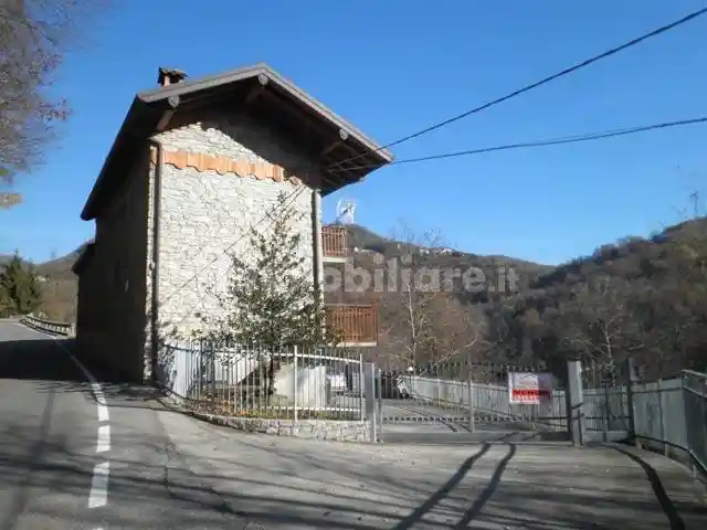 Appartamento in vendita a Sant'Omobono Terme