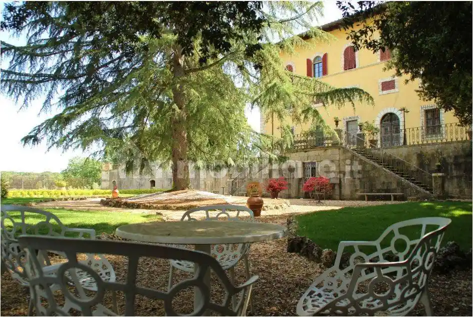 Villa in affitto a Poggibonsi