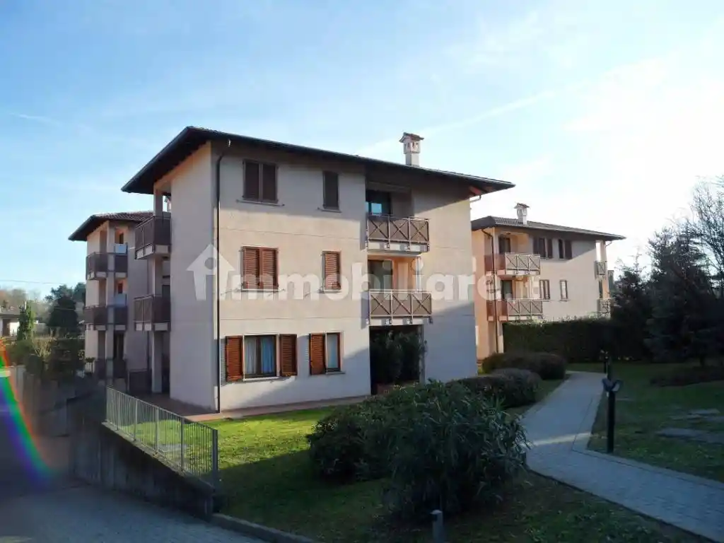 Appartamento in affitto a Inverigo