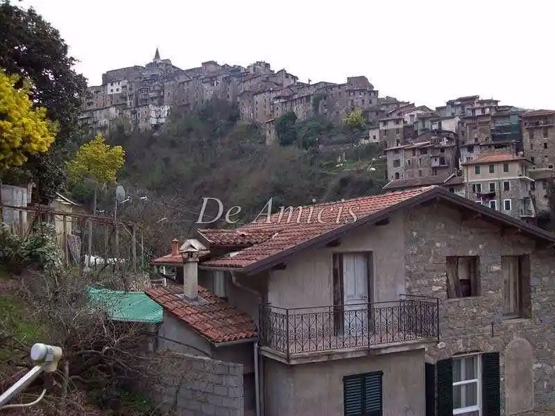 Appartamento in vendita a Apricale