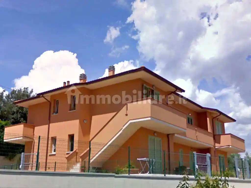 Appartamento in vendita a Castellina Marittima