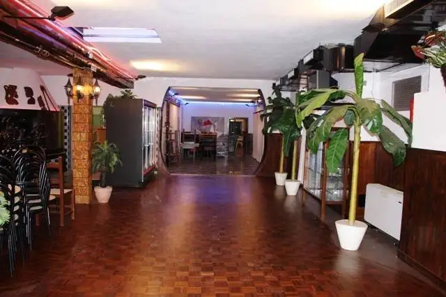 Palazzo - Edificio in Affitto - foto 2