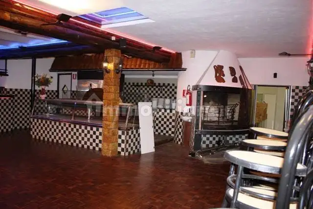 Palazzo - Edificio in Affitto - foto 3