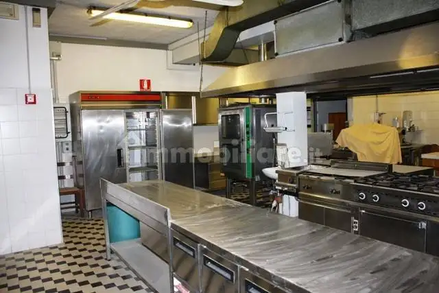 Palazzo - Edificio in Affitto - foto 5