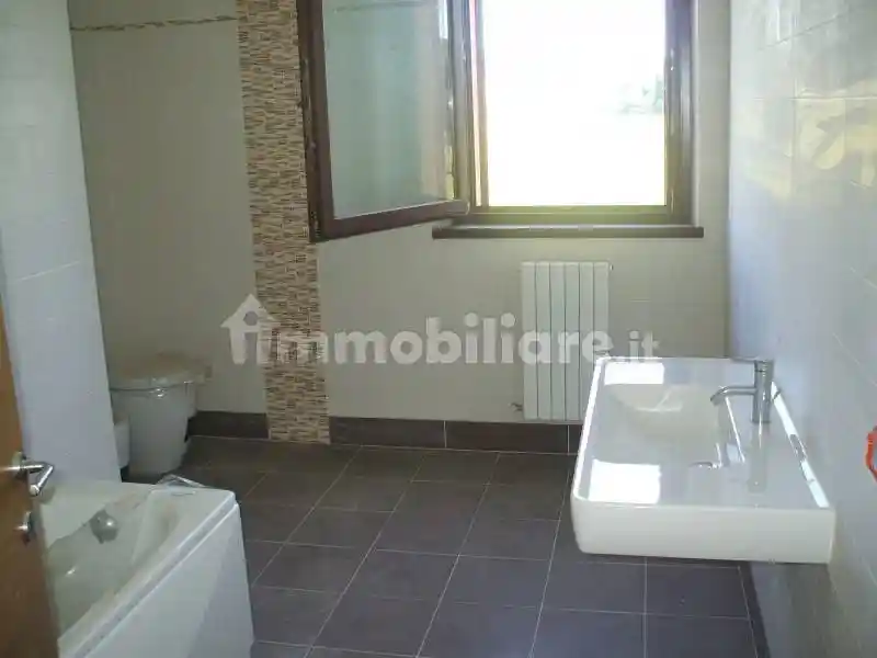 Appartamento in vendita a Monte Roberto