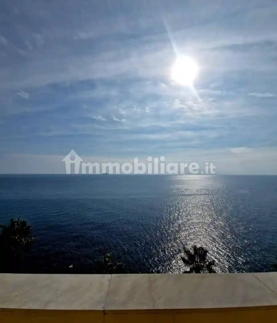 Appartamento corso Giuseppe Garibaldi, Porto Maurizio, Imperia - foto 3