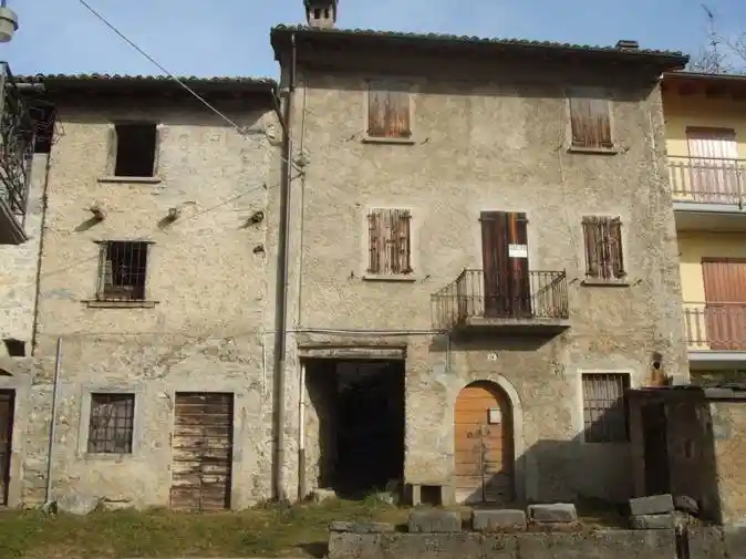 Rustico - Casale in vendita a Costa Serina