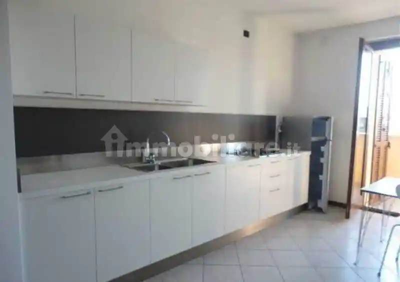 Appartamento in affitto a Origgio