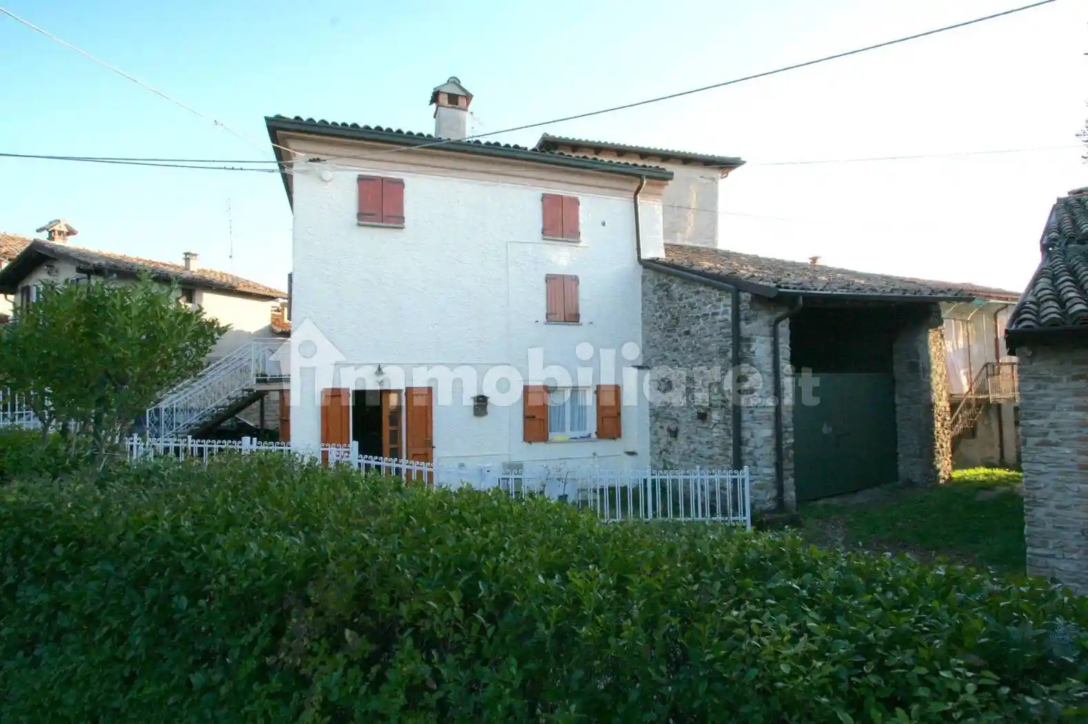 Villa in vendita a Zavattarello