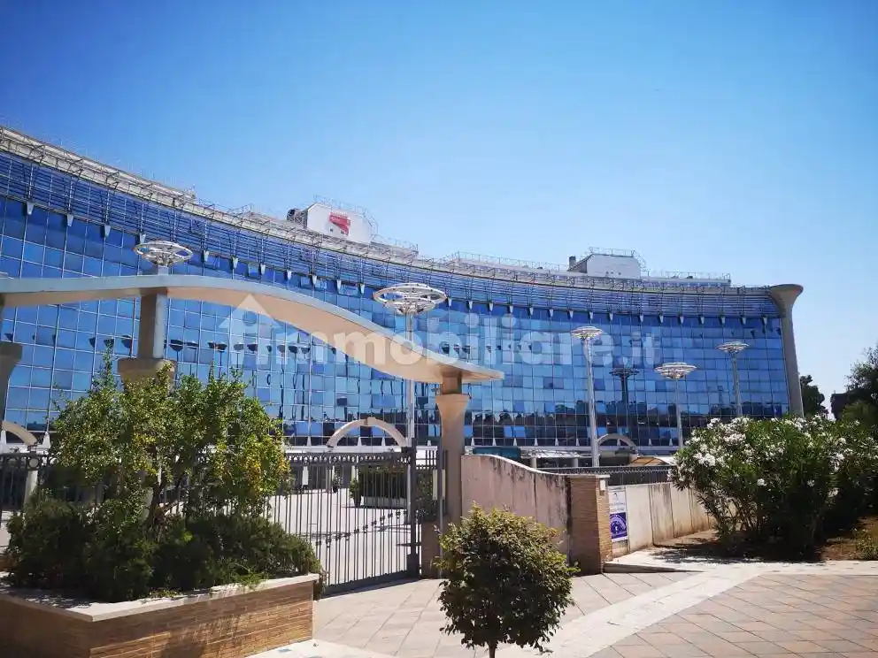 Palazzo - Edificio in Affitto - foto 5