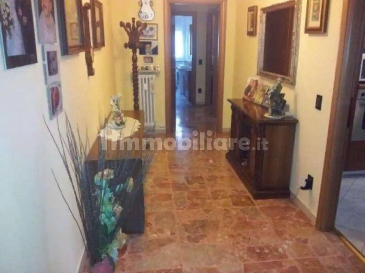 Appartamento in vendita a Caronno Varesino