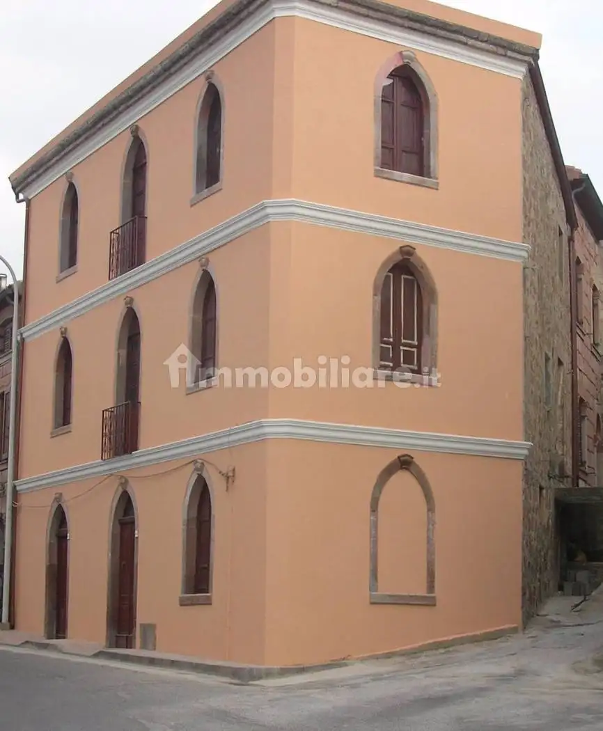 Palazzo - Edificio in Vendita