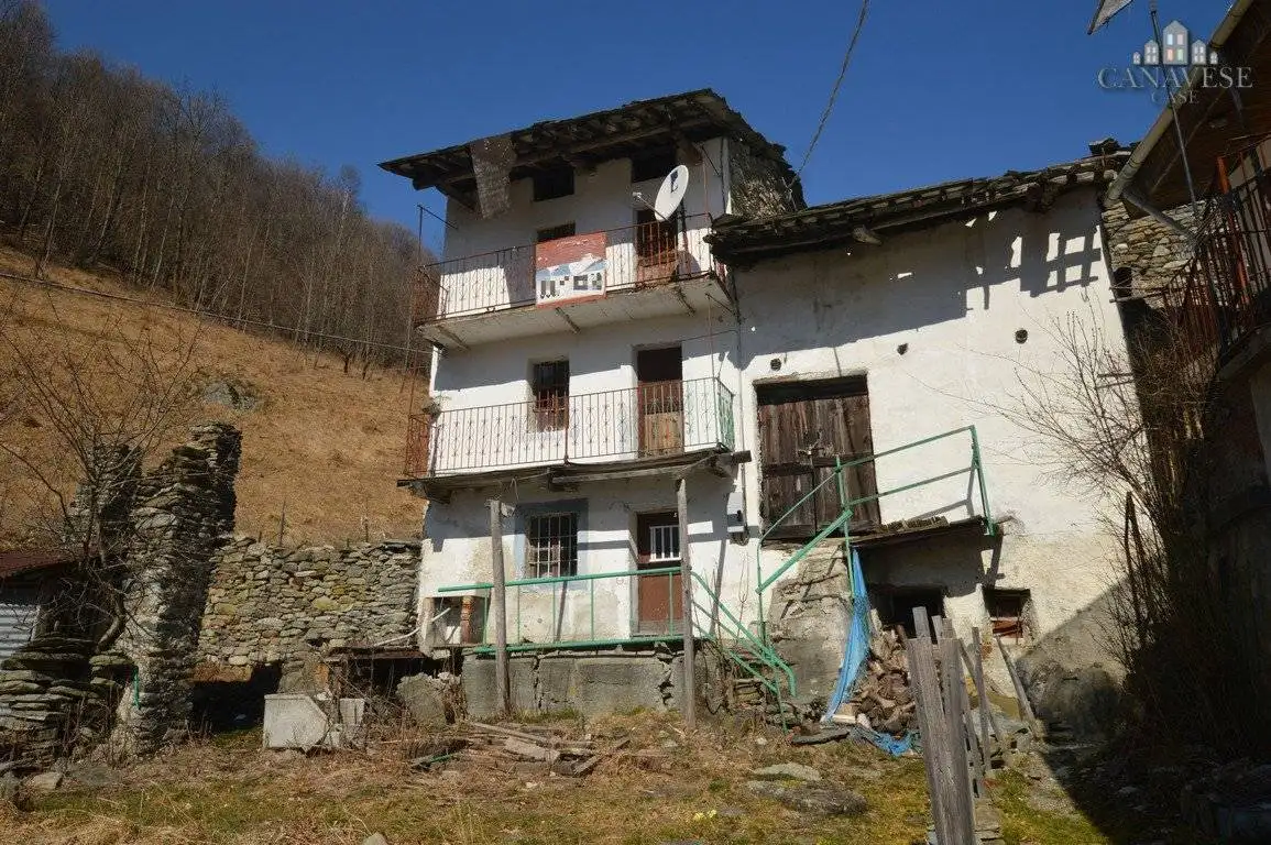 Rustico - Casale in vendita a Ribordone