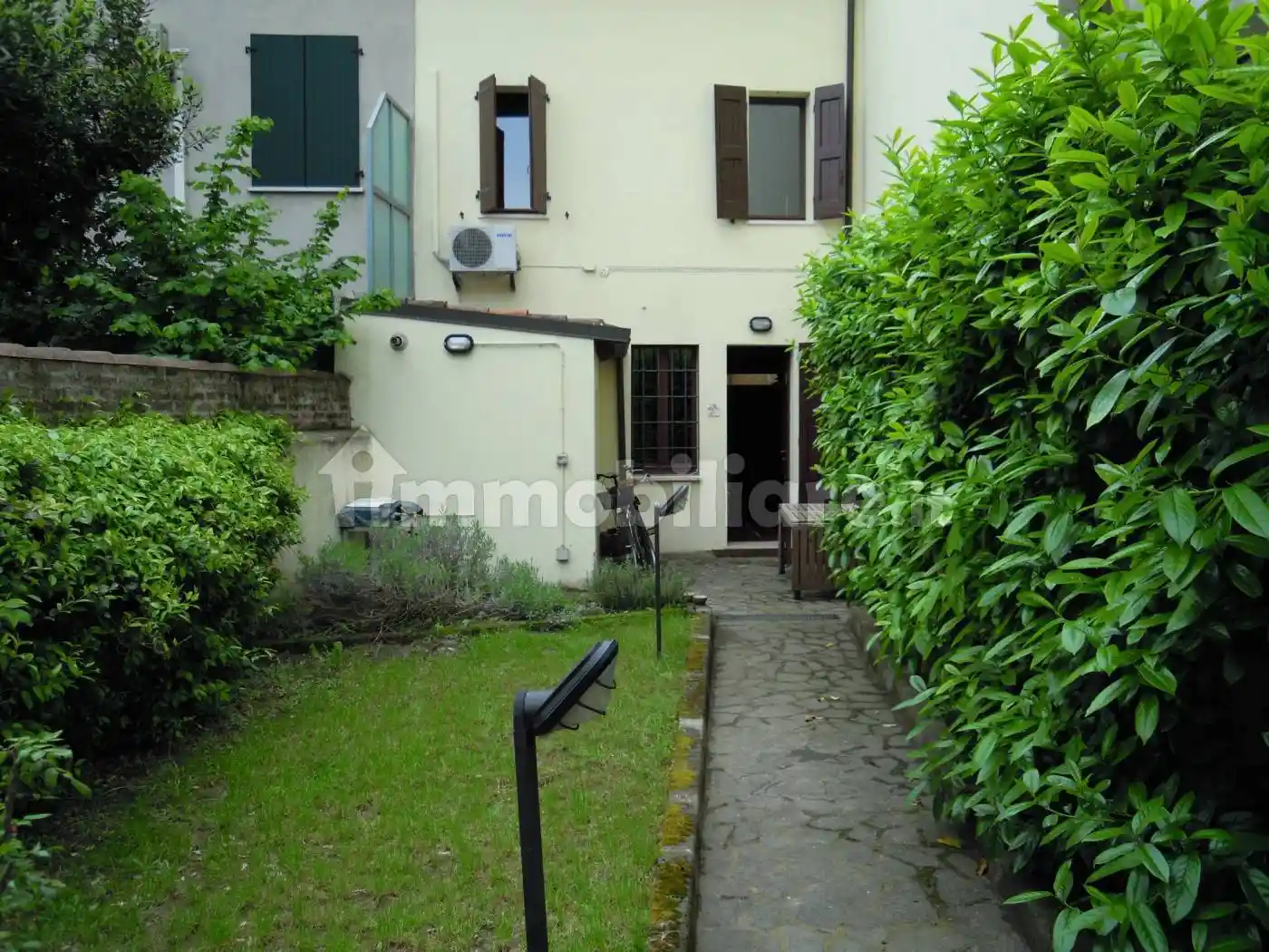 Casa indipendente in vendita a Ferrara