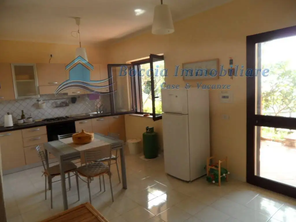 Appartamento in vendita a Camerota