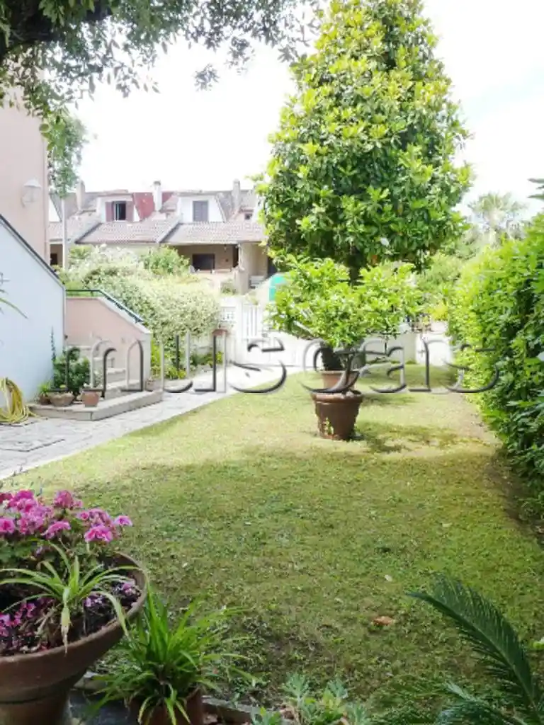 Villa in affitto a Fiumicino