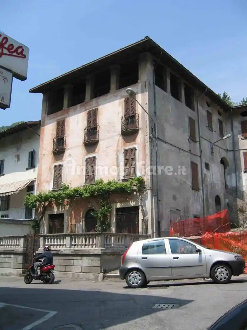 Palazzo - Edificio in vendita a Vestone