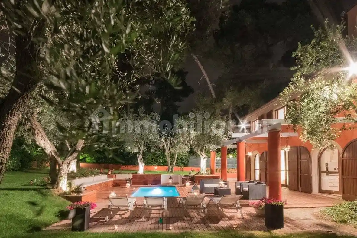 Villa bifamiliare, ottimo stato, 300 m², Colle dei Pini, Riccione - foto 4