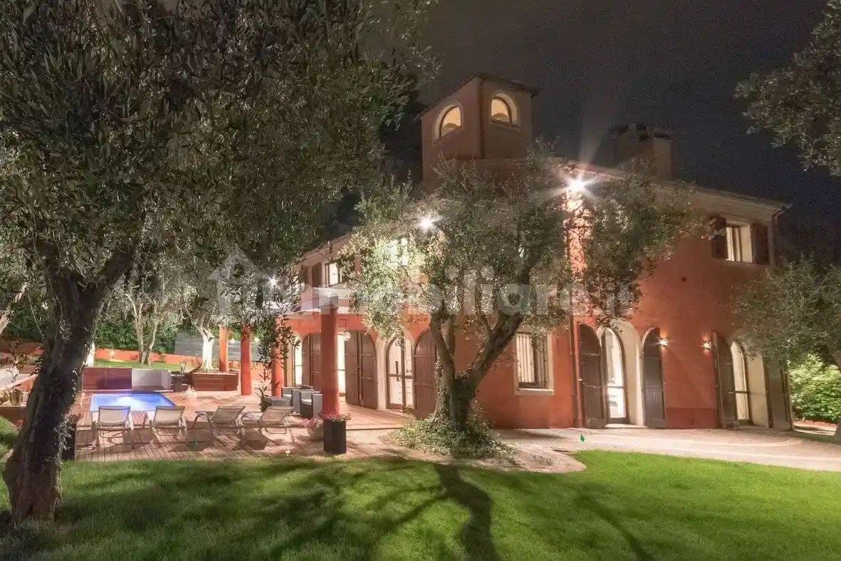 Villa bifamiliare, ottimo stato, 300 m², Colle dei Pini, Riccione - foto 5