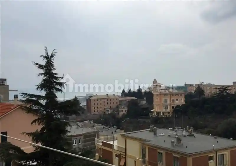 Appartamento in vendita a Savona