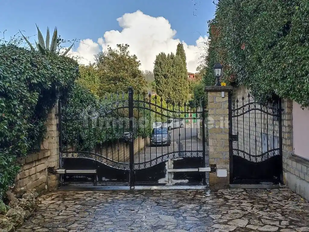 Appartamento in affitto a Formello