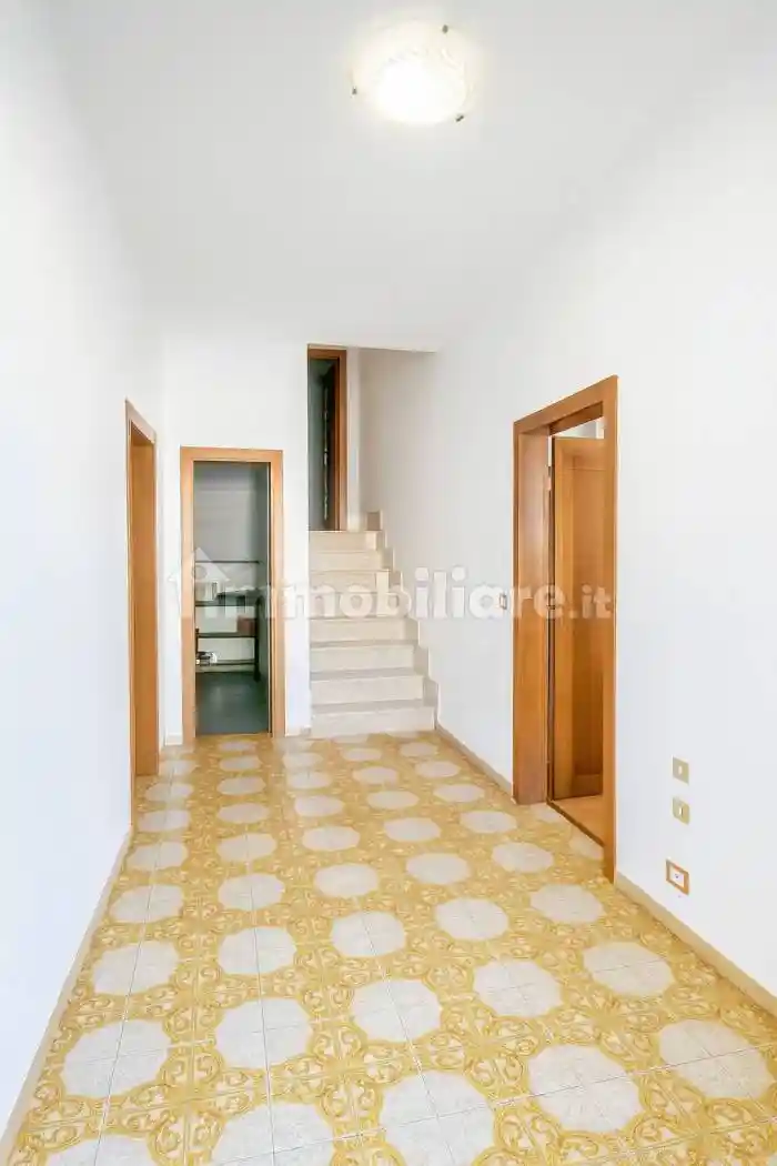 Villa in vendita a Castelbellino