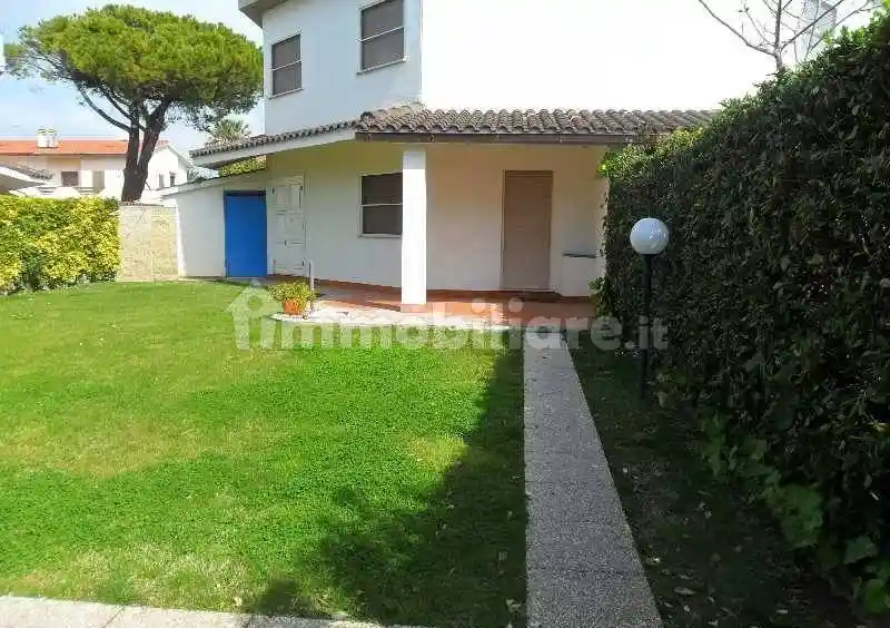 Villa in vendita a Tarquinia