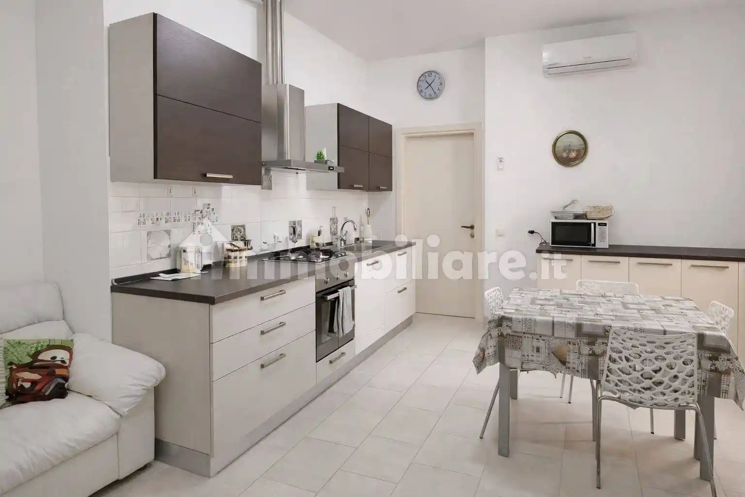 Appartamento in affitto a Jesi