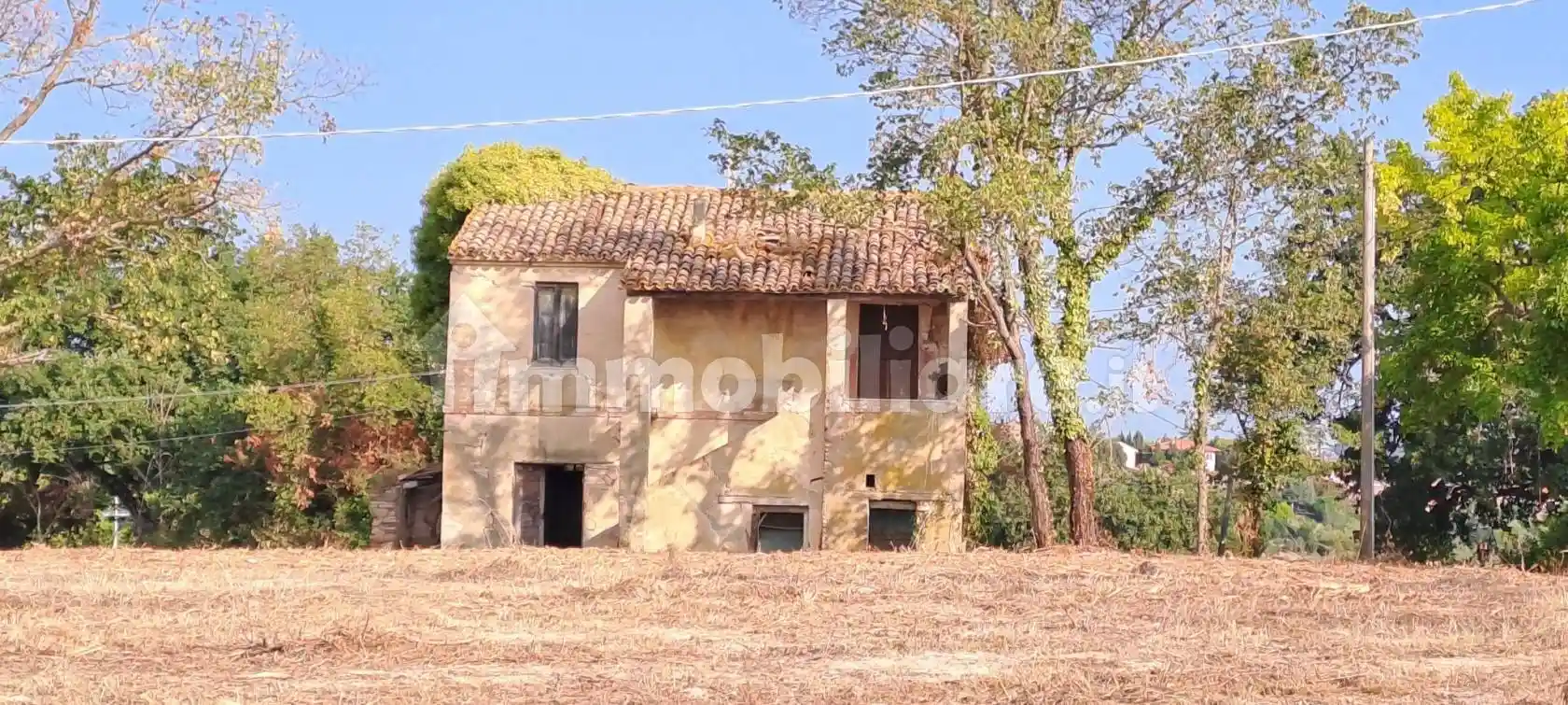 Rustico - Casale in vendita a Camerano