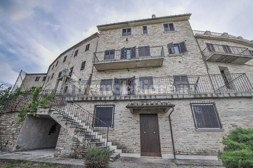 Casa indipendente in vendita a Montalto delle Marche