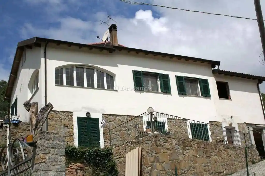 Villa in vendita a Dolceacqua
