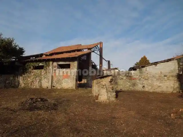 Rustico - Casale in vendita a Gattico-Veruno