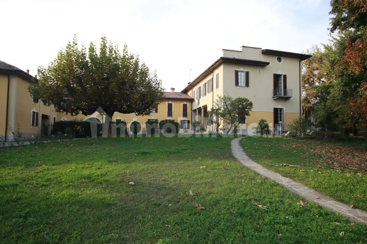 Villa in vendita a Monticello Brianza