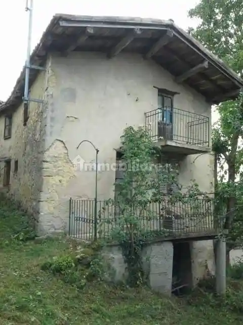 Rustico - Casale in vendita a Varzi