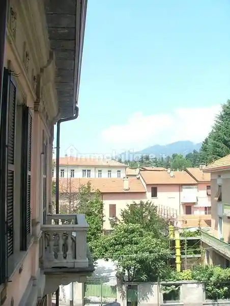 Appartamento in vendita a Varese