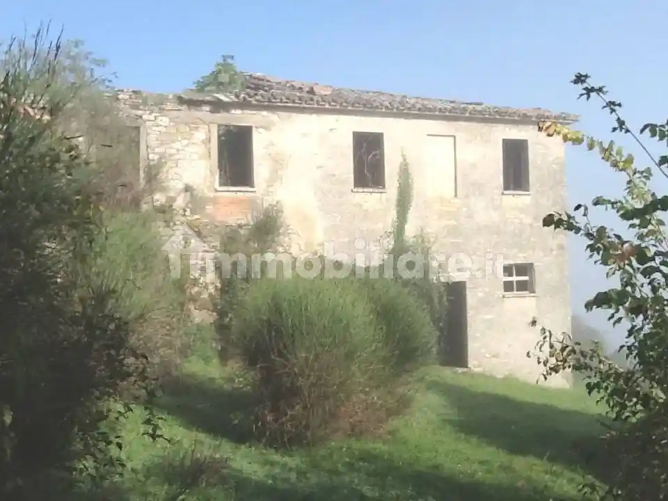 Rustico - Casale in vendita a Umbertide