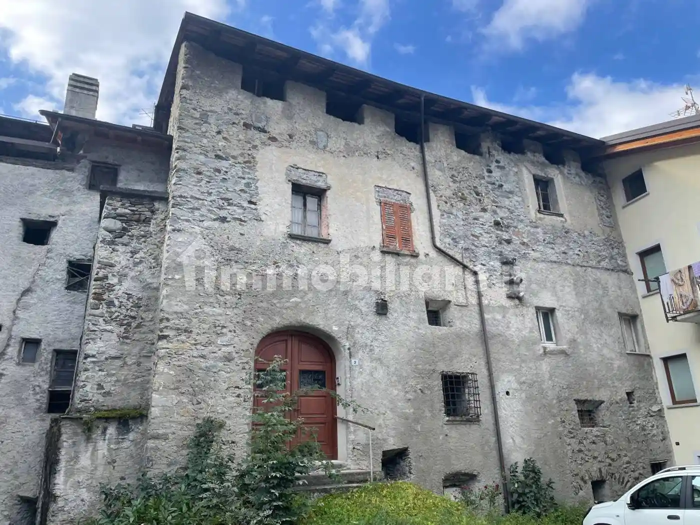 Palazzo - Edificio in vendita a Mazzo di Valtellina