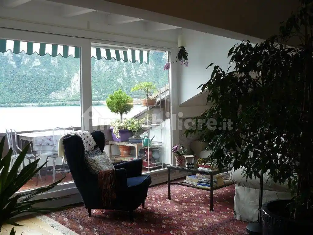 Appartamento in vendita a Campione d'Italia