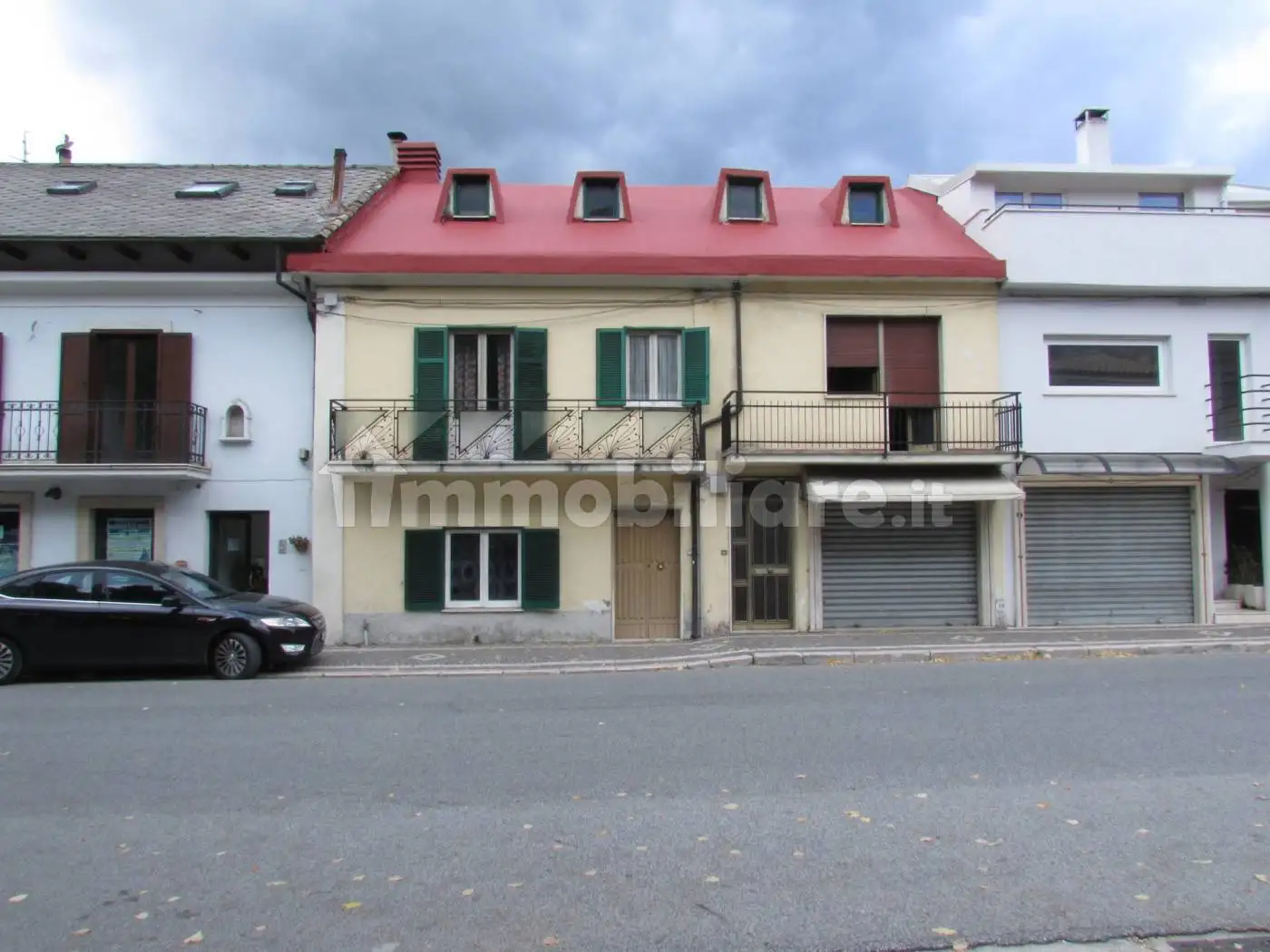 Terratetto plurifamiliare via Roma, Centro, Civitella Roveto