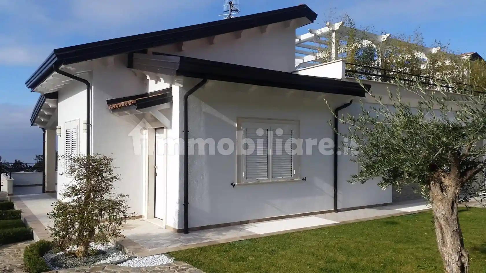 Villa unifamiliare via Don Matteo dei Marchesi Cosentini 2, Praia a Mare - foto 4