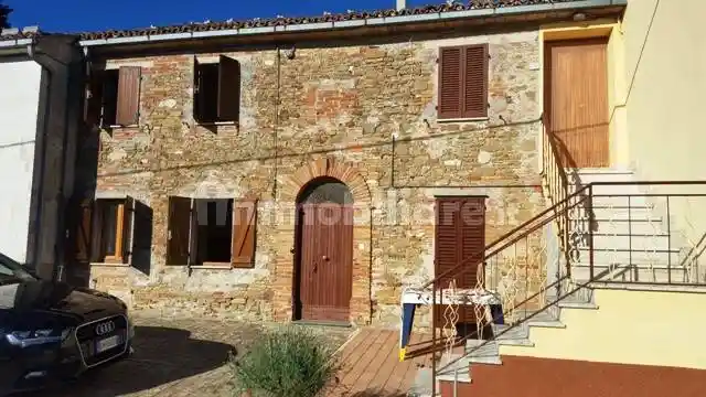 Casa indipendente in vendita a San Severino Marche