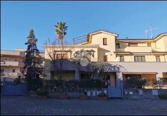 Villa in vendita a Nettuno